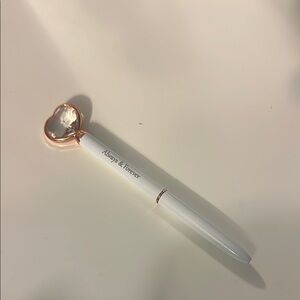 White Pen with Rose Gold Heart Top